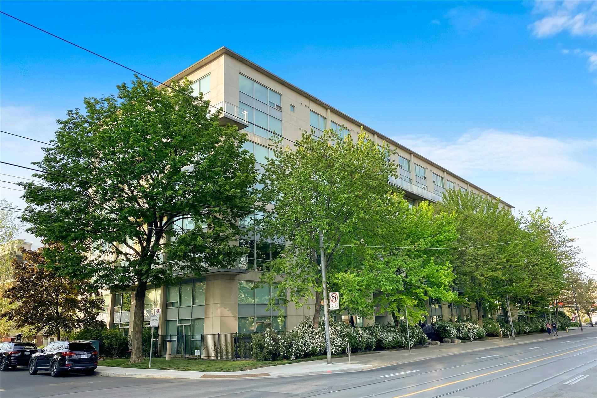 8 Buildings In Downtown Toronto With Two-Storey Units